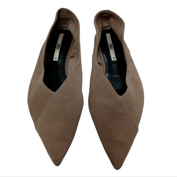 Zara flat brown suede pointy shoes. super soft upper leather SIZE 40 or 9.5 Flex - Picture 2 of 6